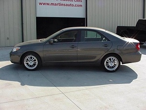 2002 TOYOTA CAMRY XLE