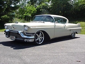 1957 CADILLAC COUPE DE VILLE
