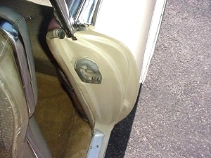 1957 CADILLAC COUPE DE VILLE