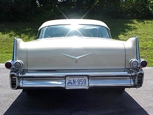 1957 CADILLAC COUPE DE VILLE