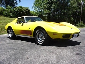 1975 CHEVY CORVETTE STINGRAY / T-TOPS