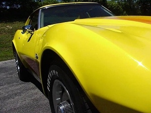 1975 CHEVY CORVETTE STINGRAY / T-TOPS