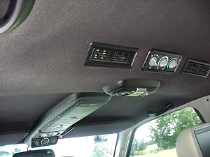 1999 GMC SUBURBAN 4X4 