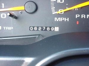 1999 GMC SUBURBAN 4X4 
