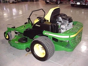 JOHN DEERE 777 Z-TURN MOWER