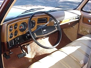 1977 CHEVY SILVERADO