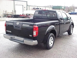 2006 NISSAN FRONTIER XE