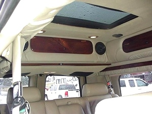 2005 GMC LIMITED SE CONVERSION VAN