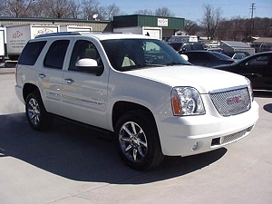 2008 GMC DENALI (SALE PENDING)