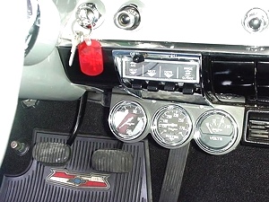 1957 CHEVY 210 POST 