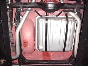 1957 CHEVY 210 POST 
