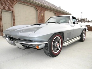 1967 CHEVY CORVETTE STINGRAY 