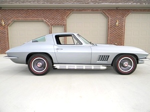 1967 CHEVY CORVETTE STINGRAY 
