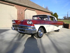 1958 FORD FAIRLANE 500 SKYLINER