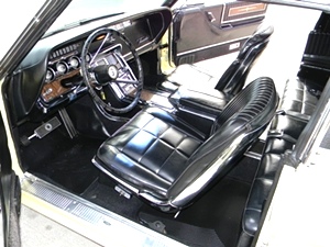 1966 FORD THUNDERBIRD