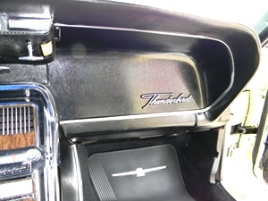 1966 FORD THUNDERBIRD