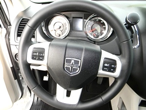 2011 DODGE GRAND CARAVAN