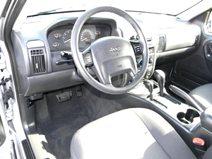 2004 JEEP GRAND CHEROKEE LAREDO 4X4