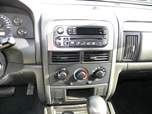 2004 JEEP GRAND CHEROKEE LAREDO 4X4