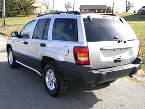 2004 JEEP GRAND CHEROKEE LAREDO 4X4