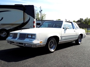 1984 Oldsmobile Cutlass Supreme